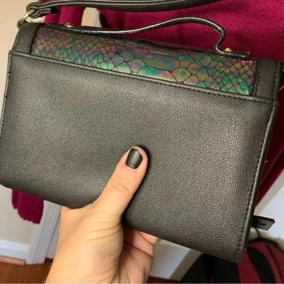 Juicy Couture Mermaid Iridescent Oil Slick Snakeskin Crossbody Wallet Handbag - Picture 3 of 8